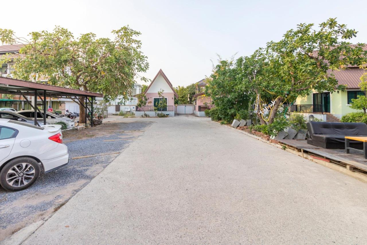 Oyo 798 Reurn Mareena Resort Nakhonratchasima Dış mekan fotoğraf
